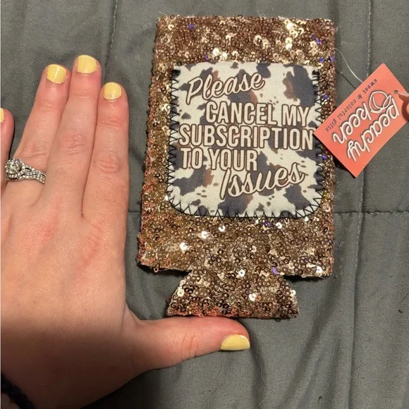 Glittery Gold Sequined Skinny Drink Sleeve - Picture 4 of 4